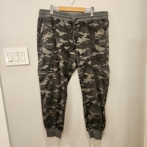 Gap Men’s Cargo Jogger Pants Gray Camo Ribbed Utility Elastic Waist Size XL